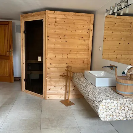 Nicole Holiday home *